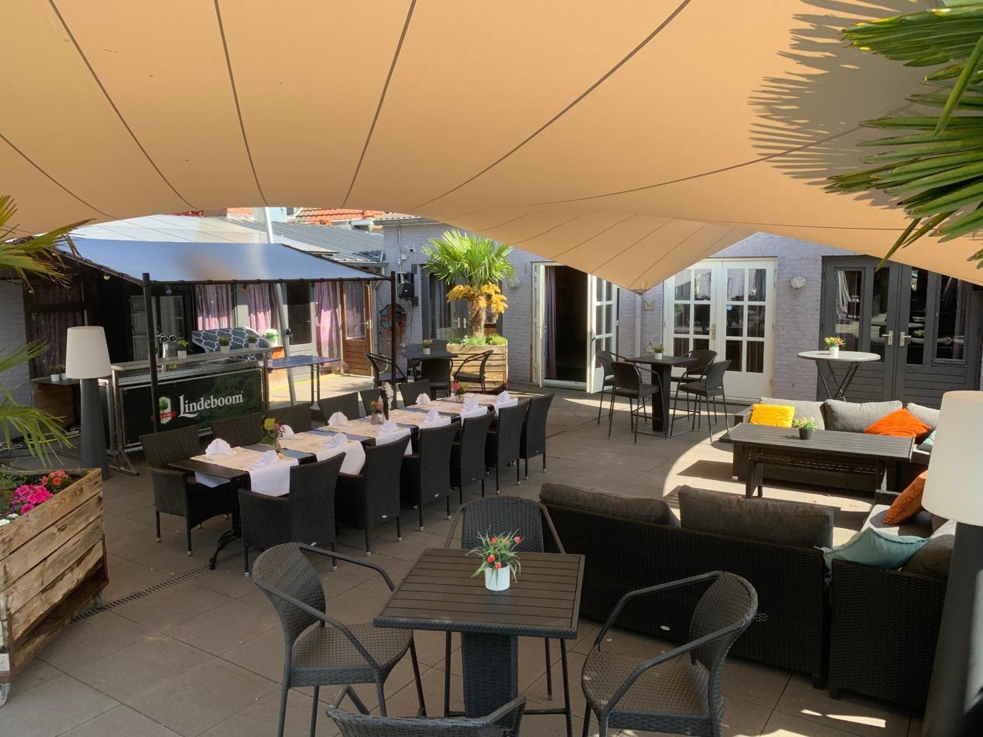 Hotel Restaurant Cafe Houben Nunhem Екстериор снимка